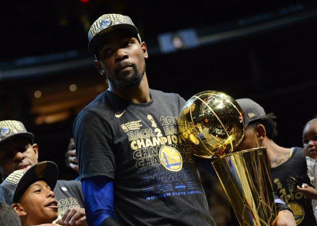 创新性地诠 创新性地诠